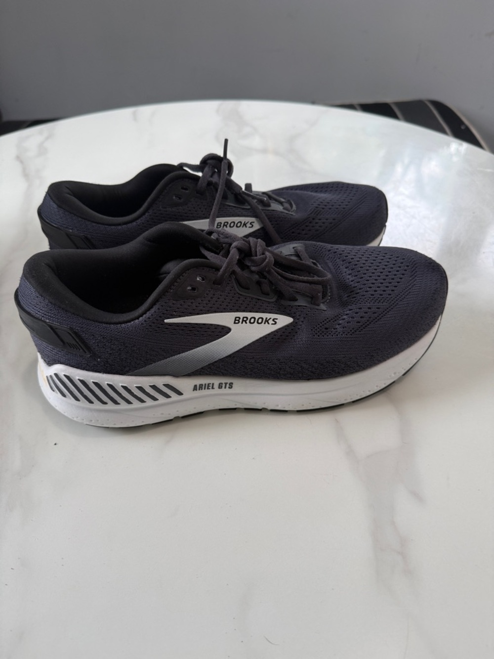 Brooks Ariel GTS Running Shoes - Black & White - Picture 4 of 11